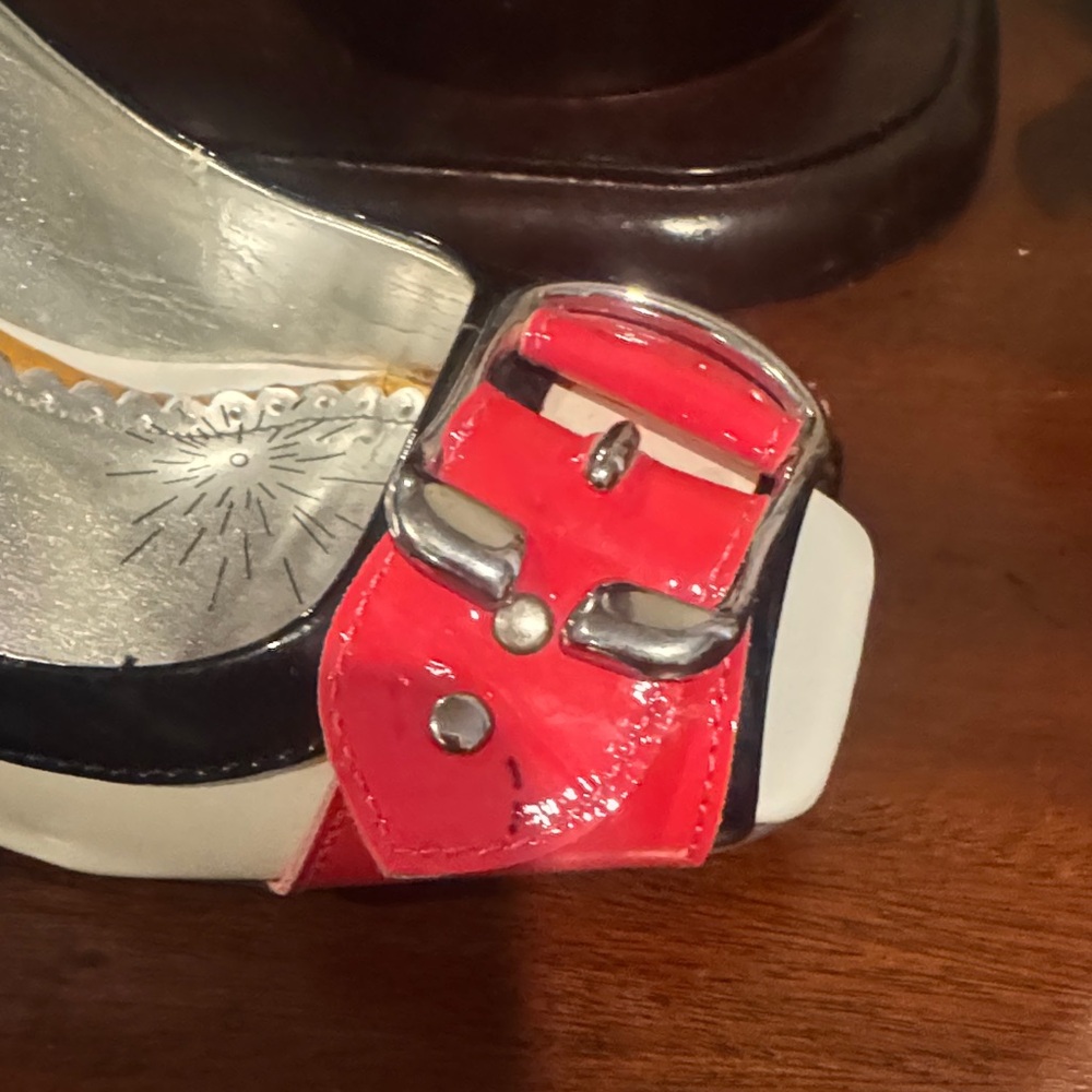 Naughty Monkey Black and hot pink Buckle Heels - Picture 4 of 6